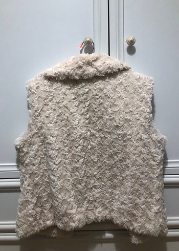 Kadın Bej Kürk Detaylı Midi Yelek - Görsel 3