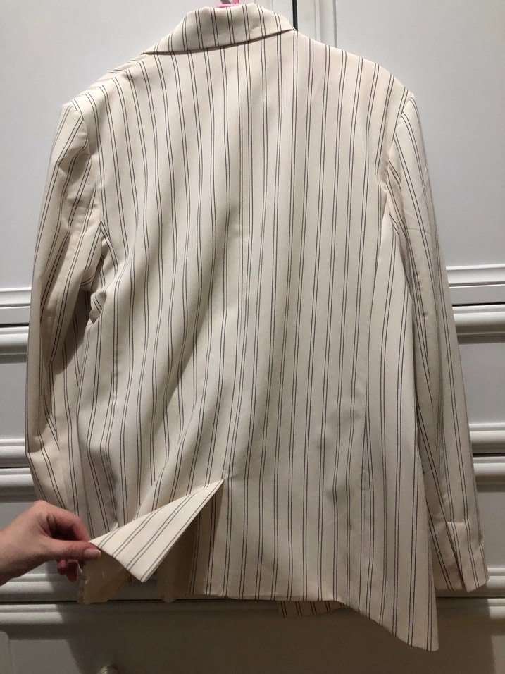 Bershka-Çizgili Beyaz Kadın Blazer Ceket - Görsel 3