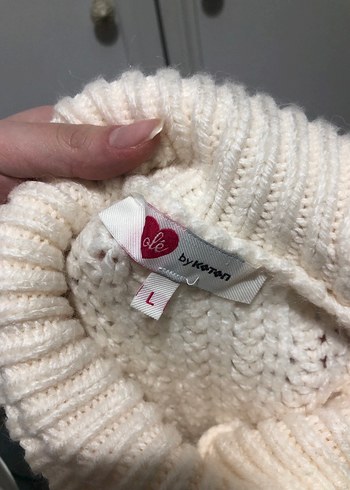 Beyaz Boğazlı Triko Kadın Kazak - Görsel 4