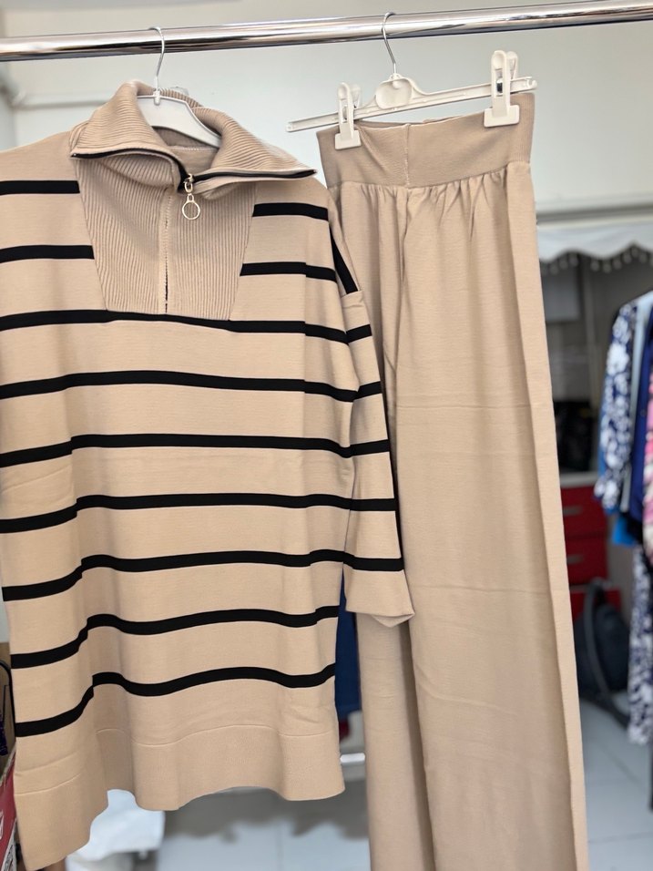 Bej Çizgili Uzun TrikoTakım - Görsel 4
