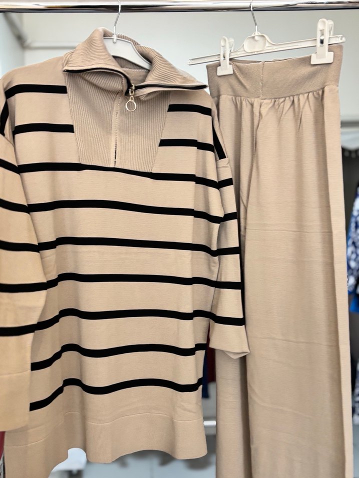 Bej Çizgili Uzun TrikoTakım - Görsel 3