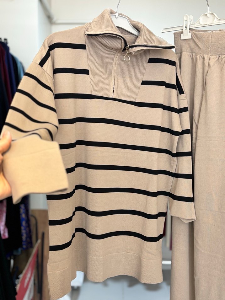 Bej Çizgili Uzun TrikoTakım - Görsel 2