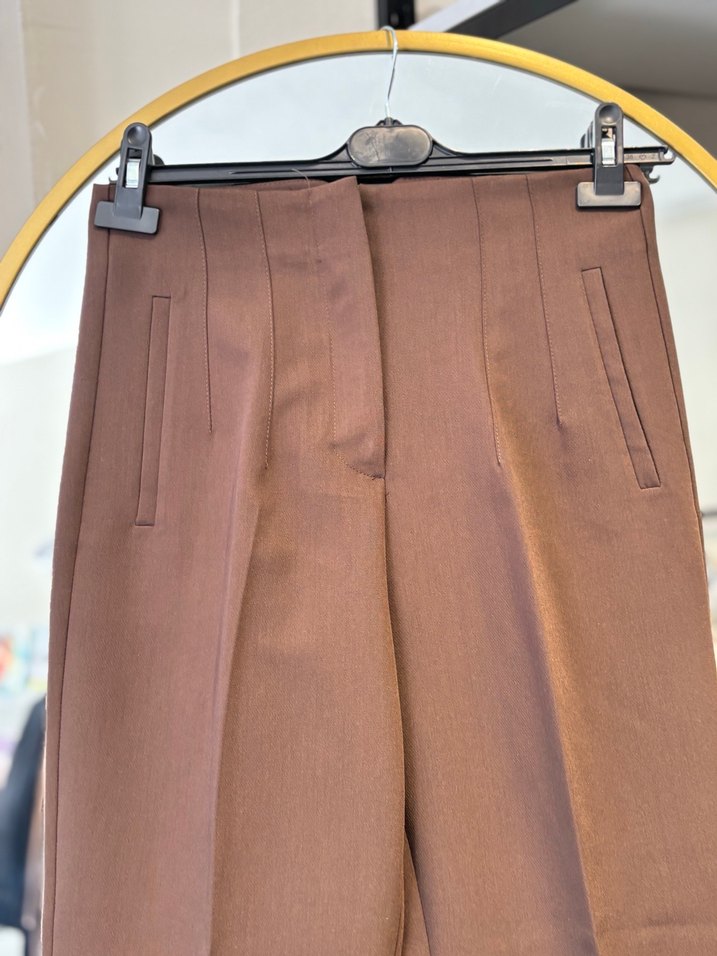 Kahverengi Pilili Midi Kumaş Pantolon - Görsel 3