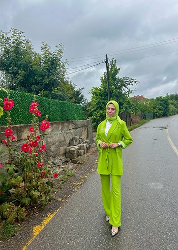 Uzun Kesim Yeşil Kadın Takım Elbise - Görsel 5