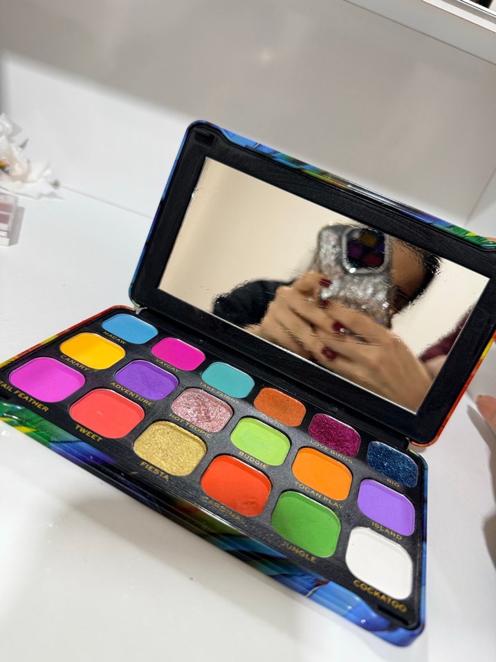 Canlı Renkli Göz Farı Paleti - Görsel 2