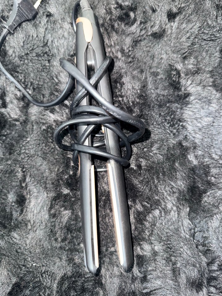 RAKS Siyah Saç Düzleştirici - Görsel 2