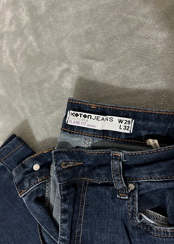 Kadın Lacivert Kemerli Regular Fit Jean - Görsel 4