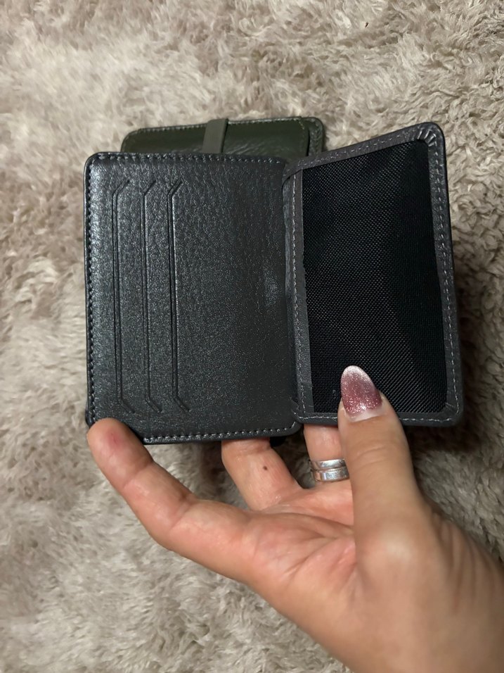 Gri lastikli deri kartlık - Görsel 3