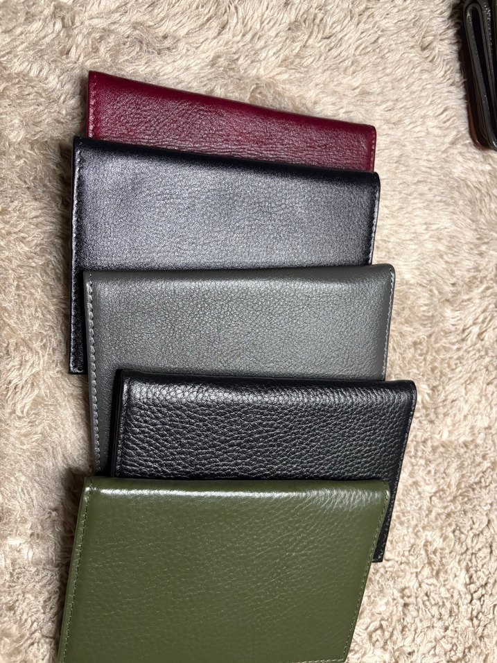 Dokulu siyah hakiki deri pasaportluk - Görsel 3