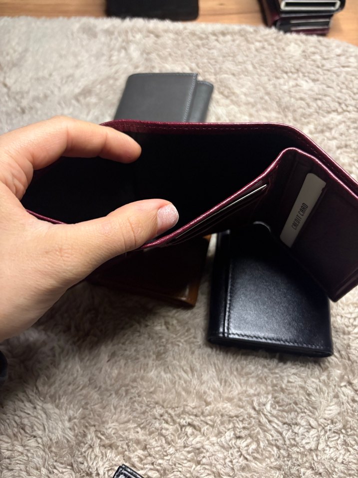 Bordo dikey model mıknatıslı hakiki deri cüzdan - Görsel 5