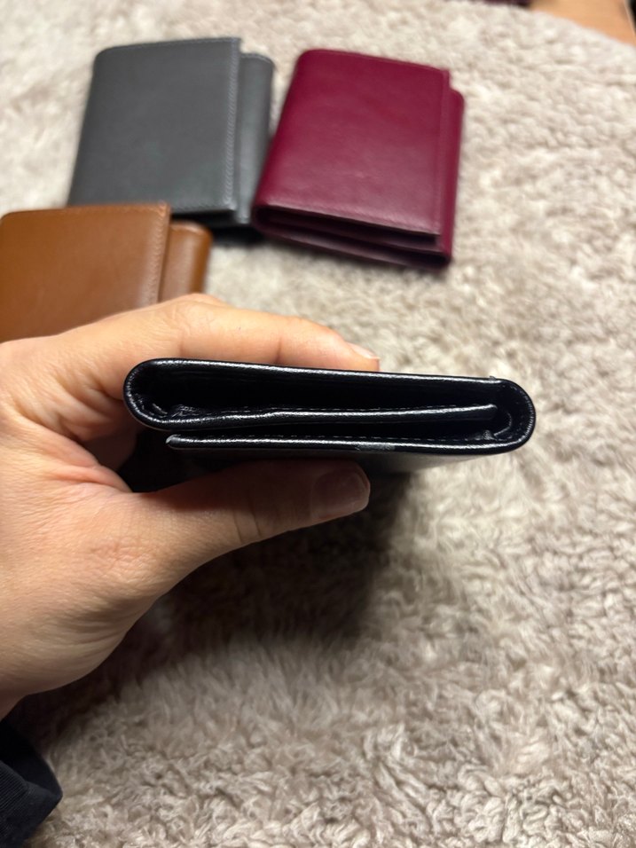 Siyah hakiki deri mıknatıslı cüzdan - Görsel 3