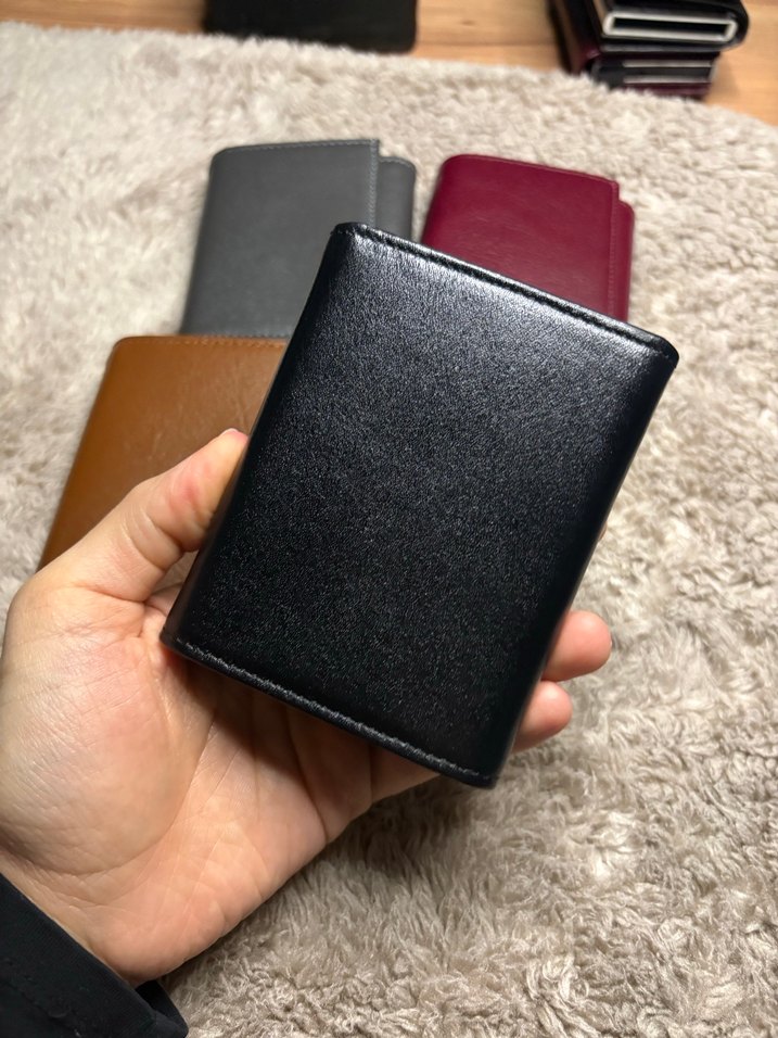 Siyah hakiki deri mıknatıslı cüzdan - Görsel 2
