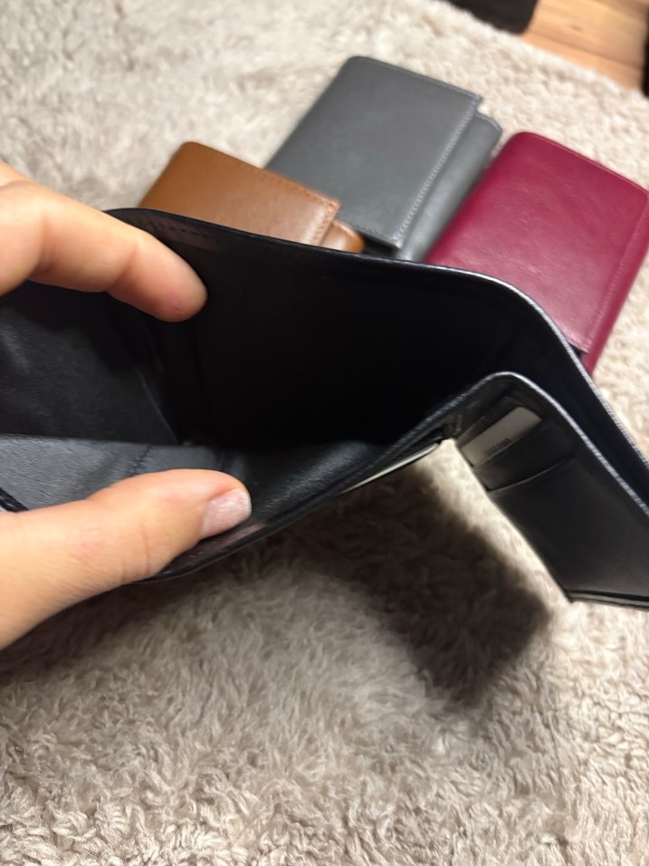 Siyah hakiki deri mıknatıslı cüzdan - Görsel 5