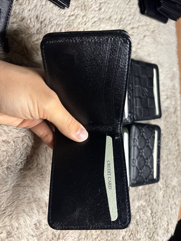 LV mıknatıslı çift sayfalı hakiki deri kartlık cüzdan - Görsel 5