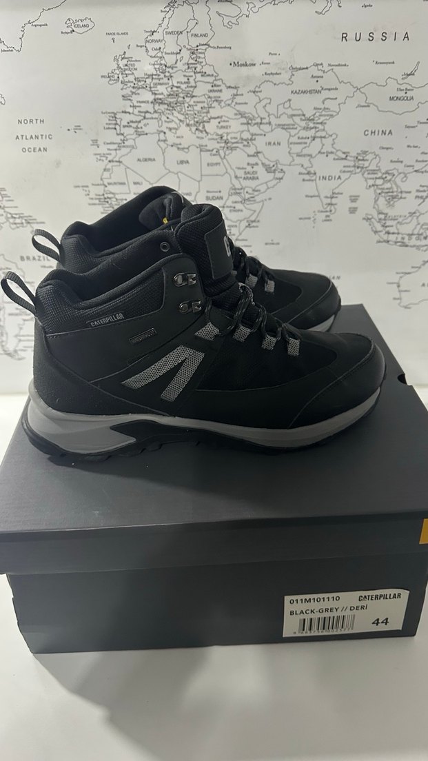 Caterpillar Siyah Gri Bağcıklı Erkek Bot - Görsel 2