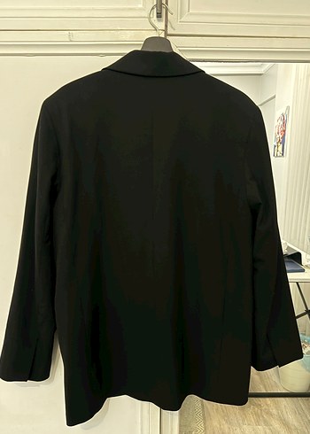 Bershka Kadın Siyah Düğmeli Oversize Blazer Ceket - Görsel 4