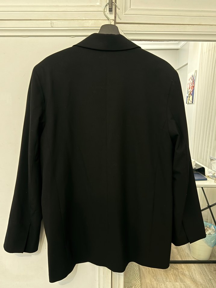 Bershka Kadın Siyah Düğmeli Oversize Blazer Ceket - Görsel 4