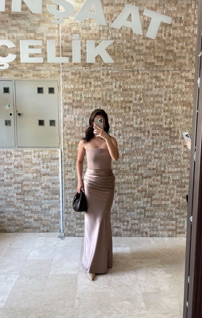 Bej Straplez Uzun Balenli Kadın Abiye - Görsel 3