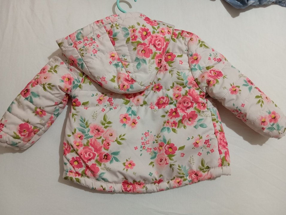 Çiçek Desenli Kapüşonlu Kız Mont - Görsel 2