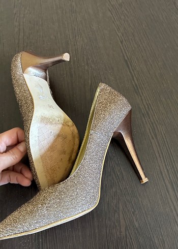 Bronz-Bakır  Simli İnce Topuklu Kadın Ayakkabı - Görsel 4