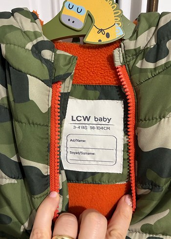 3-4 yaş Erkek Çocuk Kamuflaj Kapüşonlu Fermuarlı Mont - Görsel 3