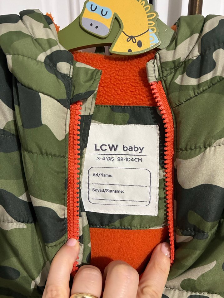 3-4 yaş Erkek Çocuk Kamuflaj Kapüşonlu Fermuarlı Mont - Görsel 3