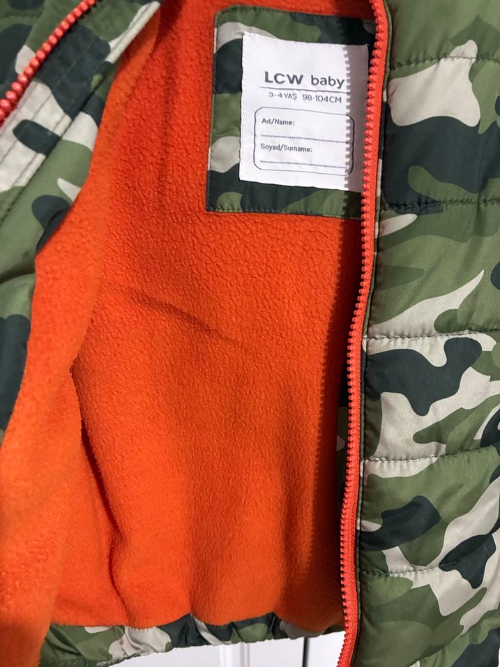 3-4 yaş Erkek Çocuk Kamuflaj Kapüşonlu Fermuarlı Mont - Görsel 4