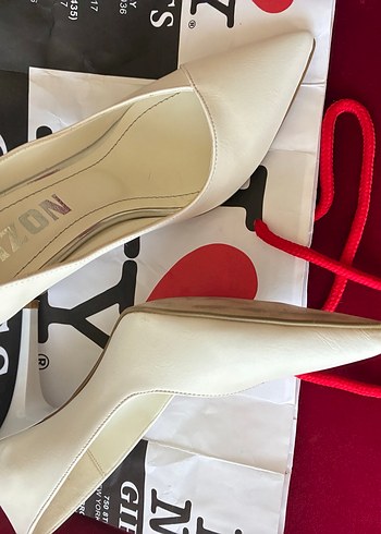 Beyaz Stiletto Topuklu Kadın Ayakkabı - Görsel 3