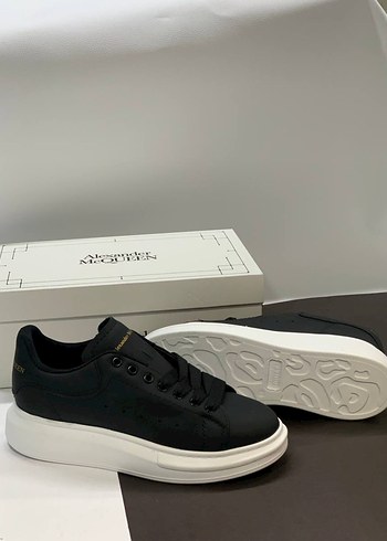 Alexander McQueen 41