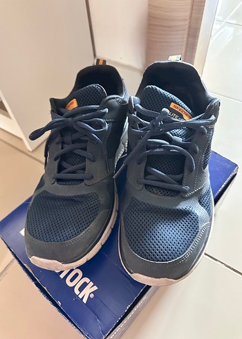 Skechers spor ayakkabısı
