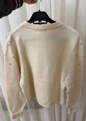 Taşlı incili krem kazak - Görsel 2