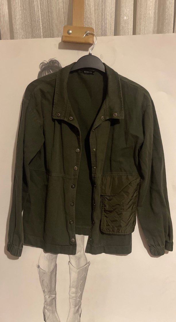 Düğmeli, Salaş Kesim Haki Kadın Ceket - Görsel 2