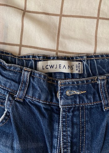 LCW Düğmeli Mavi Erkek Kot Şort - Görsel 2