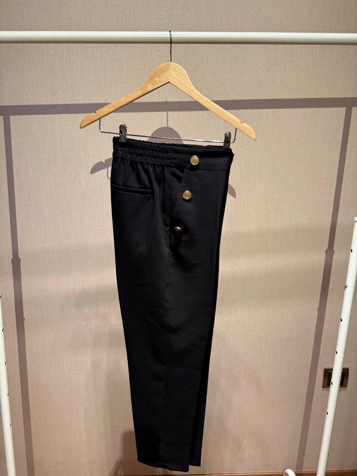 Düğmeli Siyah Kadın Kumaş Pantolon - Görsel 2