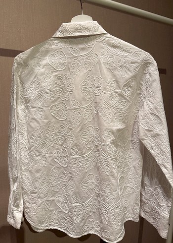 Nakışlı Beyaz Kadın Gömlek - Görsel 2