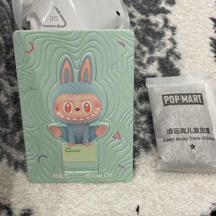 THE MONSTERS Lazy yoga Gri Figür - Görsel 2