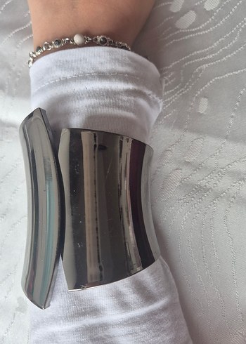 kalın açılıp kapanan bileklik - Görsel 4