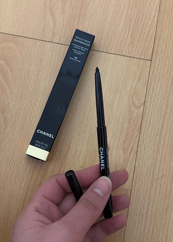 Chanel Siyah Parlak Maskara - Görsel 2
