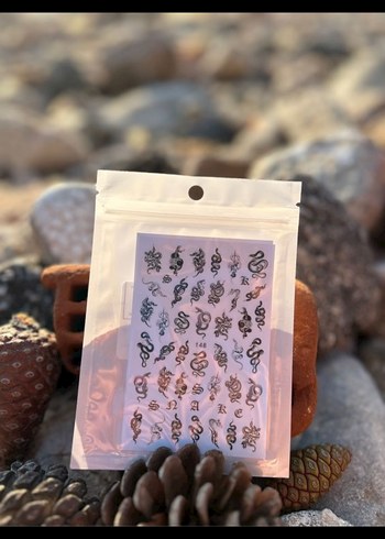 Siyah Yılan Desenli Tırnak Süslemeleri - Görsel 2