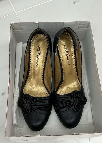 Klasik Siyah Dolgu Topuklu Kadın Ayakkabı - Görsel 4