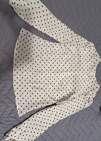 Uzun Kollu Kalp Desenli Kadın Bluz - Görsel 3