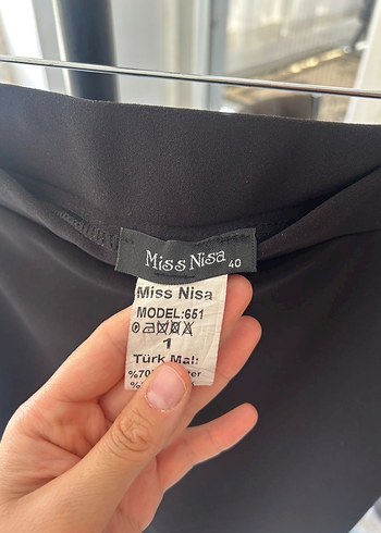 Siyah Kadın Uzun Dar Etek - Görsel 3