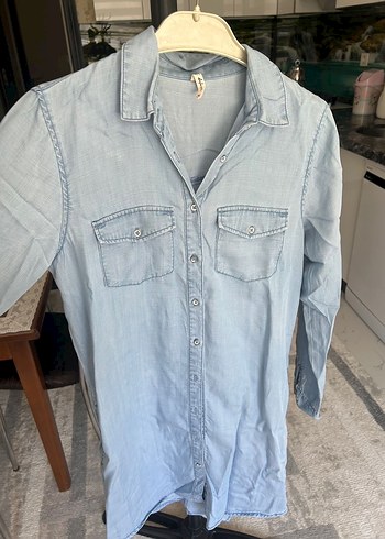 Düğmeli Uzun Kollu Denim Kadın Gömlek - Görsel 4