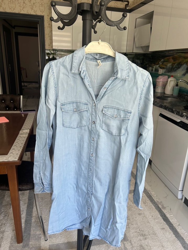 Düğmeli Uzun Kollu Denim Kadın Gömlek - Görsel 3