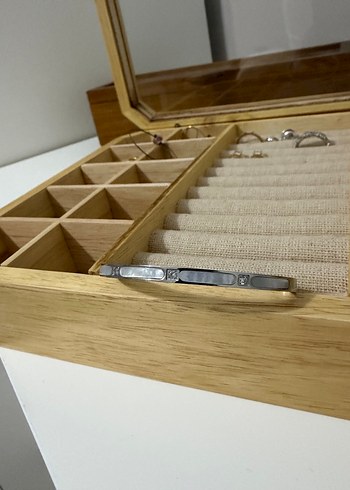 WQ Marka Sedefli ve Zirkon Taşlı Lüks Kelepçe Bileklik - Görsel 2