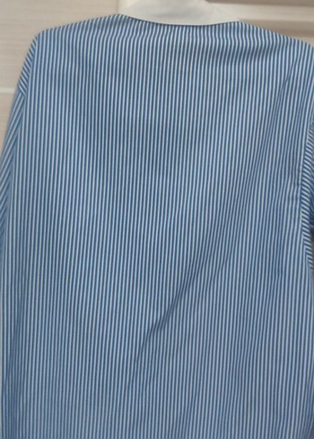 Mavi Çizgili ve Düz Kadın Gömlek - Görsel 3