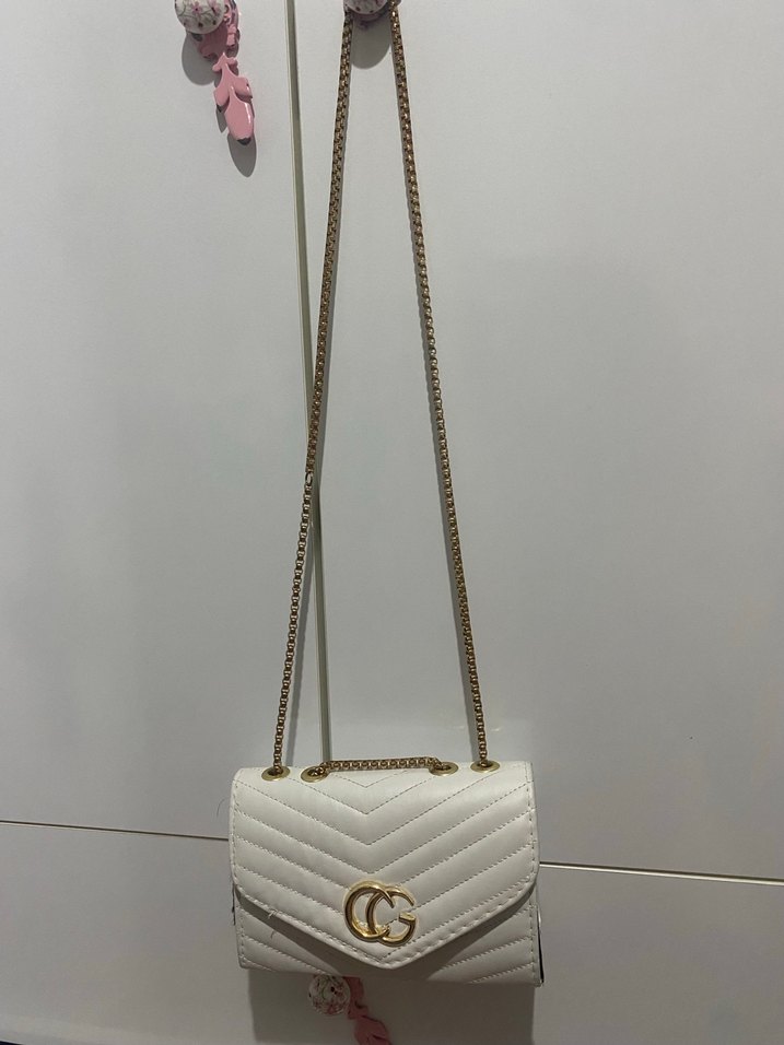 Zincir Detaylı Beyaz Deri Kadın Çanta - Görsel 3