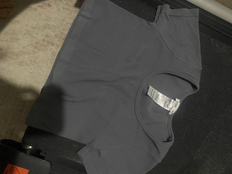 Addax Gri Kısa Kollu Crop Top - Görsel 2