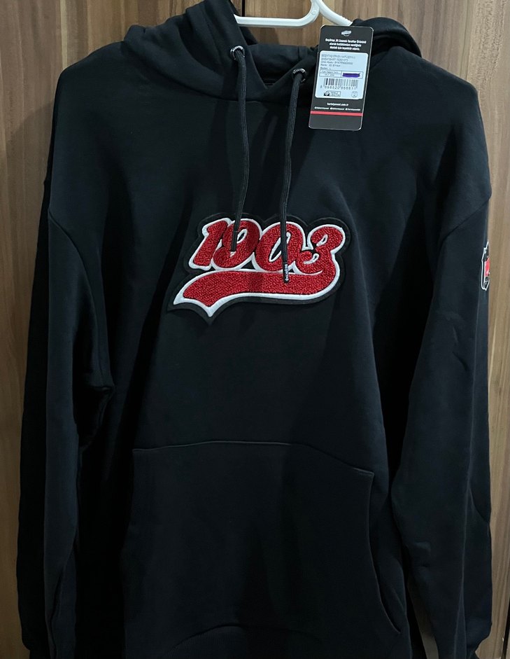 Siyah Kapüşonlu Erkek Sweatshirt orijinal beşiktaş - Görsel 5
