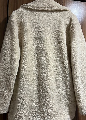 Düğmeli krem peluş mont - Görsel 4